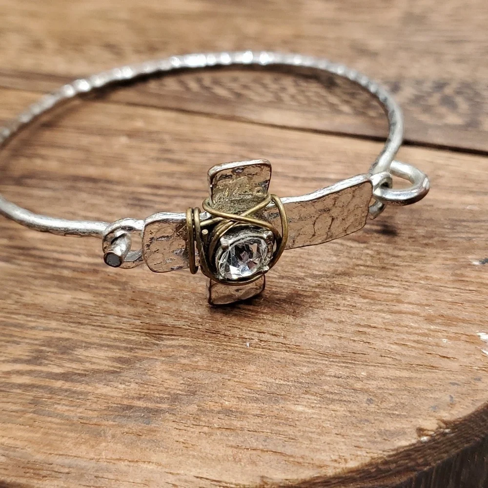 Hanmered silver tone viking cross bracelet B2002 - Picture 1 of 2